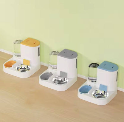 Cuddly™ Automatic 2 In 1 Pet Feed Station