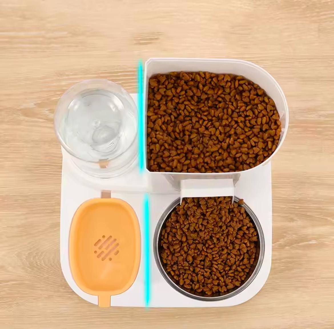 Cuddly™ Automatic 2 In 1 Pet Feed Station